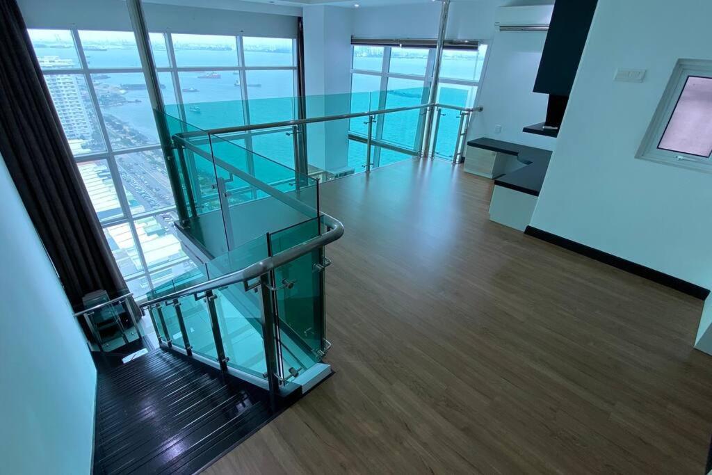 The Maritime Suite @ Panoramic Duplex 海景の家 Jelutong Exterior photo